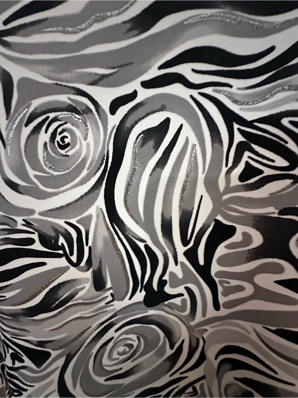 Lulu B Women’s Black & White Swirl Pattern Dress - Picture 3 of 7